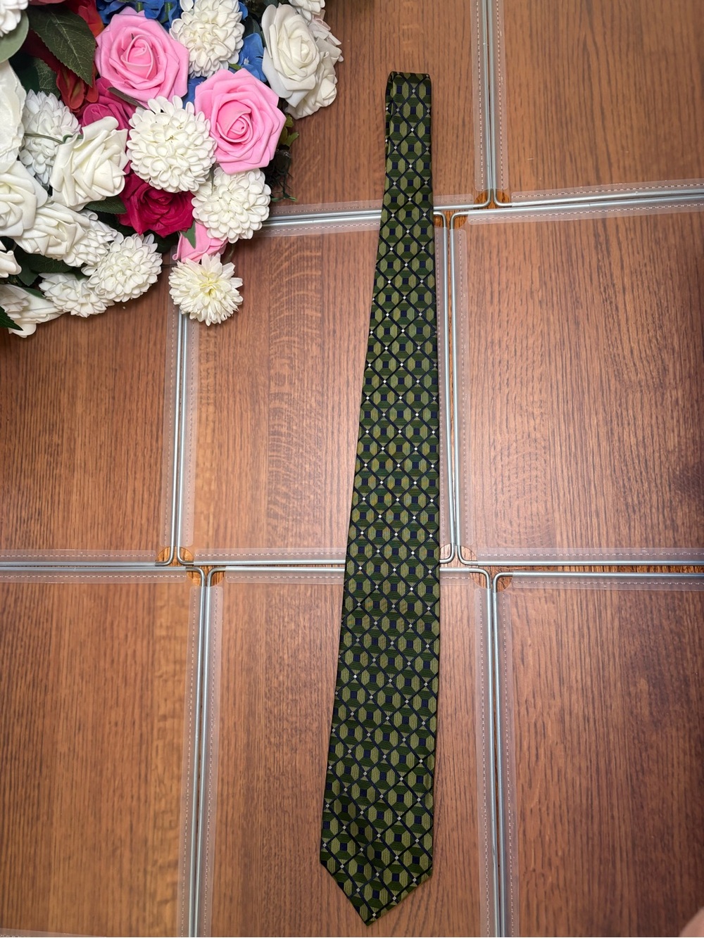 XMI Platinum 100% Silk Tie Green Blue Geometric Pattern Handmade England USA